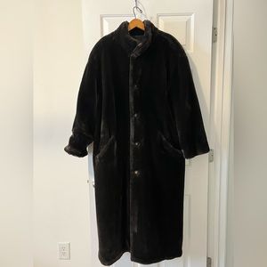 Jones NEW YORK reversible faux fur chocolate coat